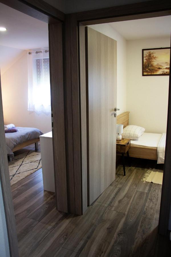 Timeless Apartamento Gospić Exterior foto